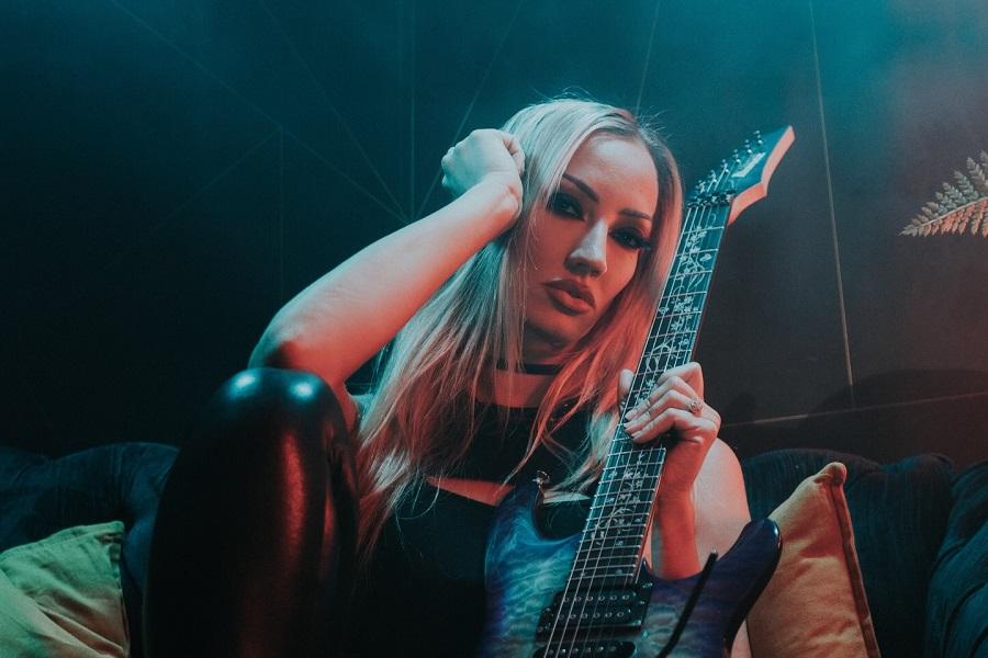 Nita Strauss