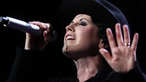 Dolores O'Riordan (1971 - 2018)
