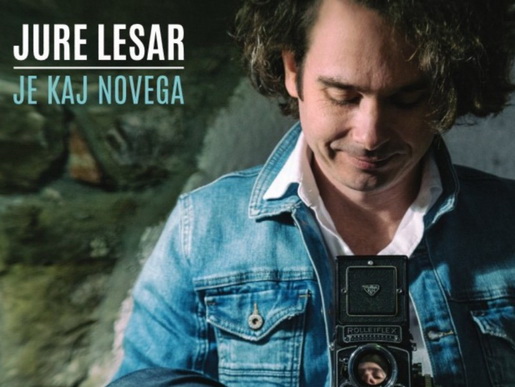 Naslovnica albuma 'Je kaj novega' (izdano pri Dallas Records, promo).