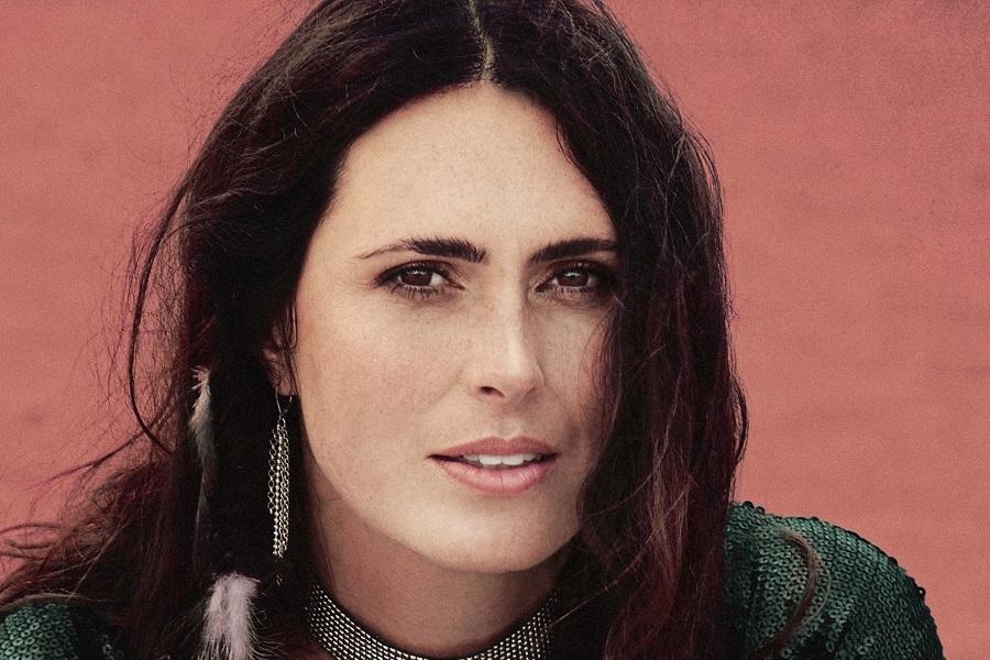 Sharon Den Adel